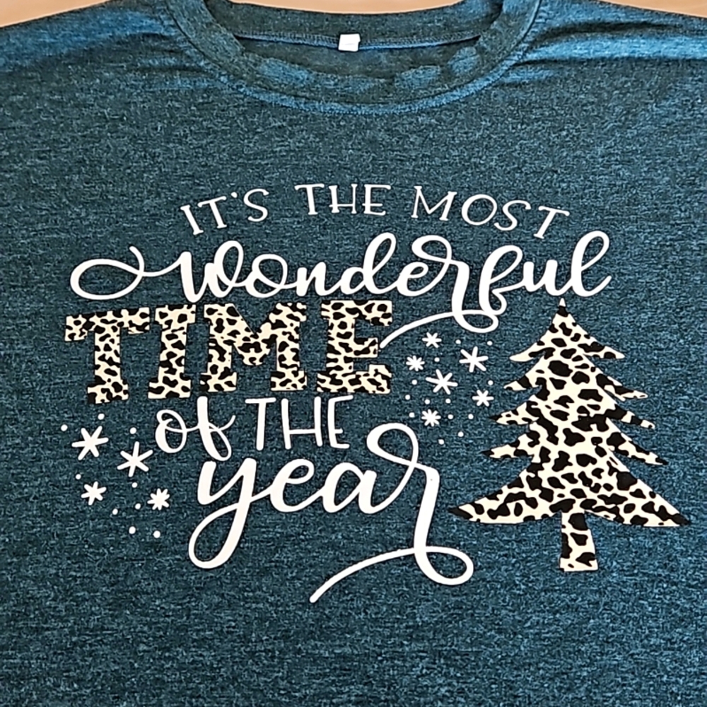 Christmas 🎄 tee shirt